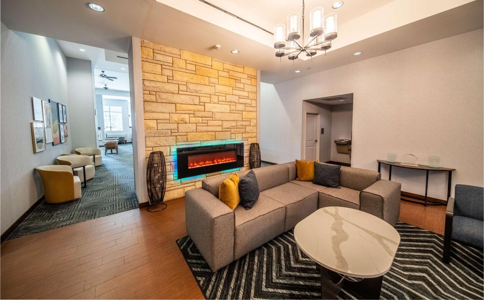 Homewood Suites By Hilton Rochester Mayo Clinic-St. Marys Campus Buitenkant foto