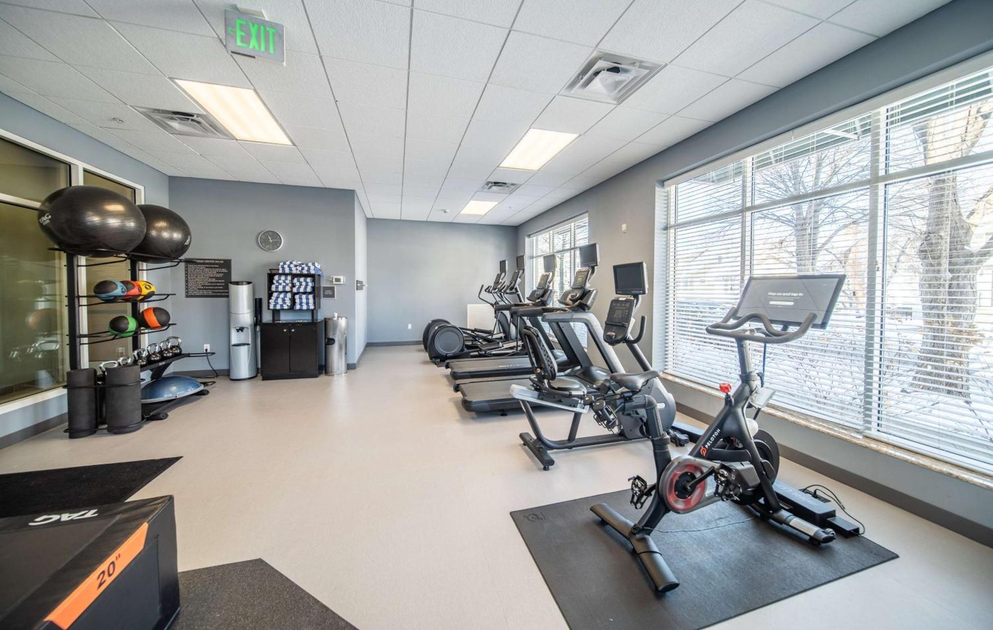 Homewood Suites By Hilton Rochester Mayo Clinic-St. Marys Campus Buitenkant foto